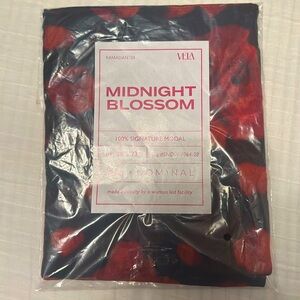 NWT Vela Scarves unopened midnight blossom modal scarf hijab